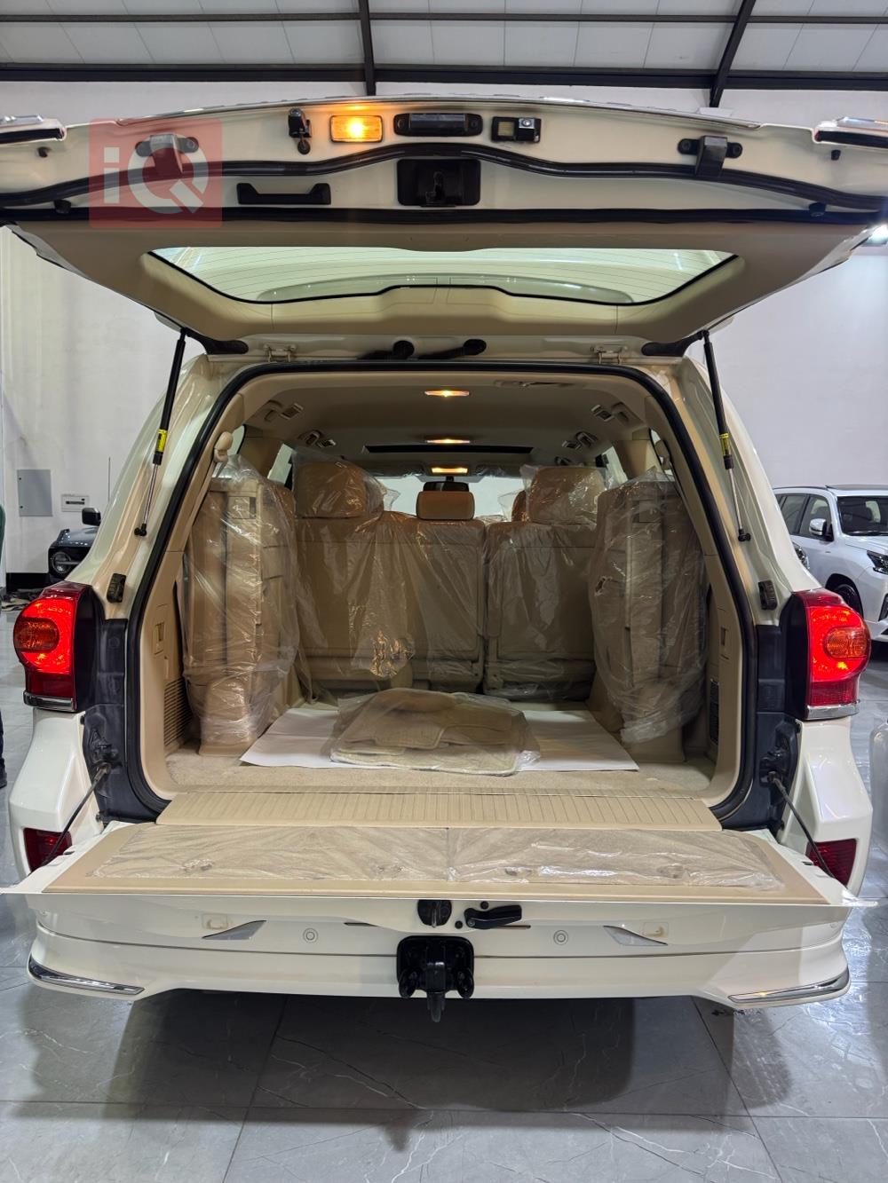 https://cdn.iqcars.ioimage_picker_520AE1A5-AB4B-413E-9D7F-F3A8C129C85D-477-0000000A8D354EE0_out.jpg